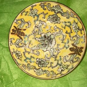 Chinese Dipping Bowl. Yellow Asian design. Marked